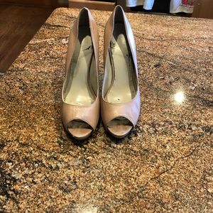 Nine West Size 12 peep toe nude shoes 4 inch heel!